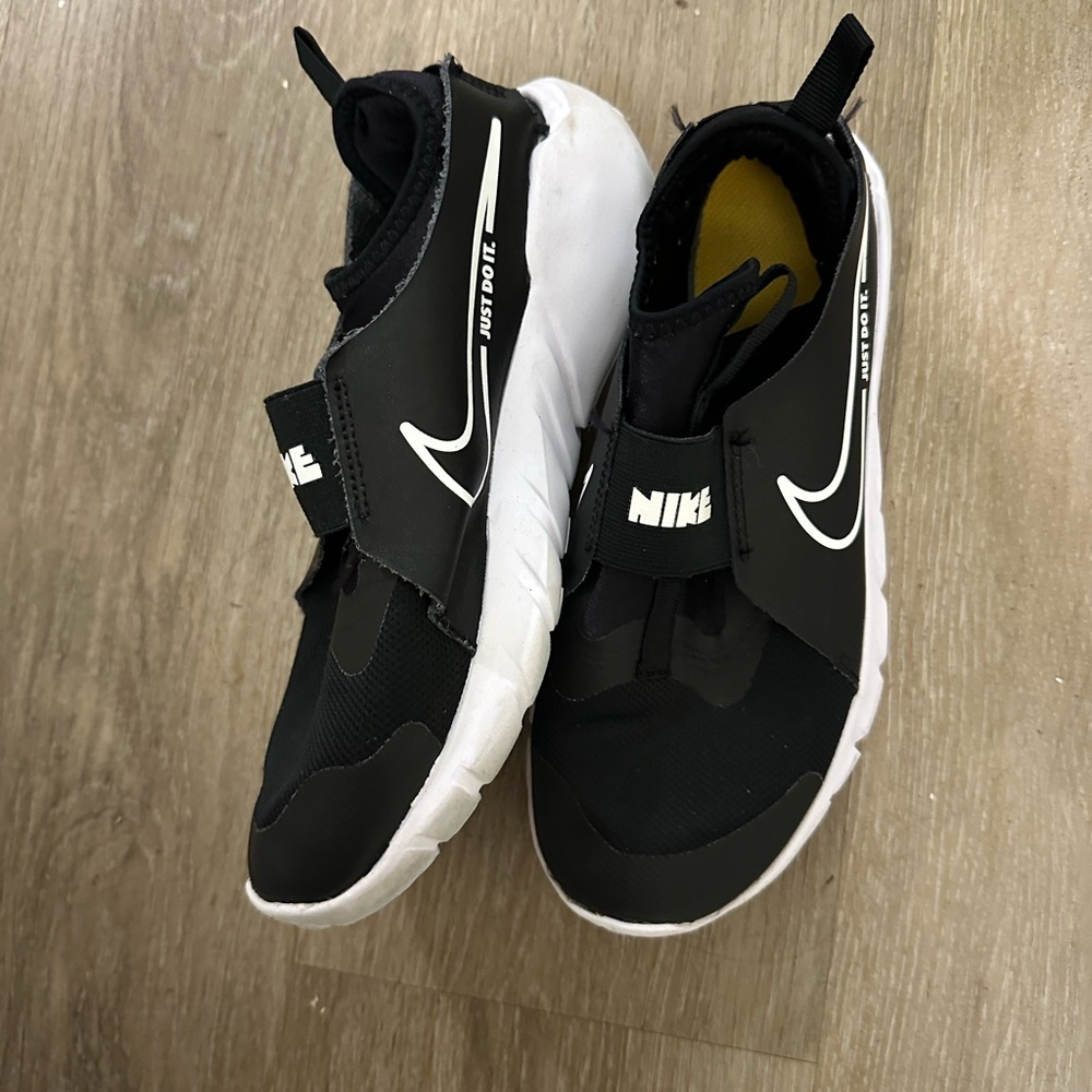 Nike Kids Black and White Slip-On Sneakers